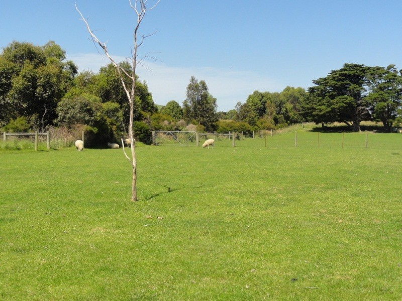 60 Mc Kanes Rd, Toora VIC 3962