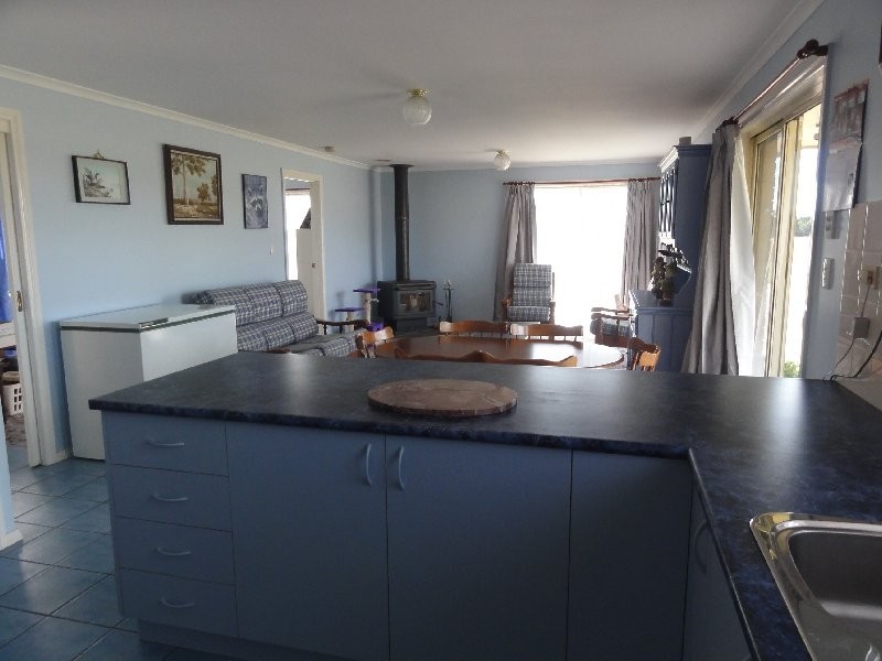 60 McKanes Rd, Welshpool VIC 3966