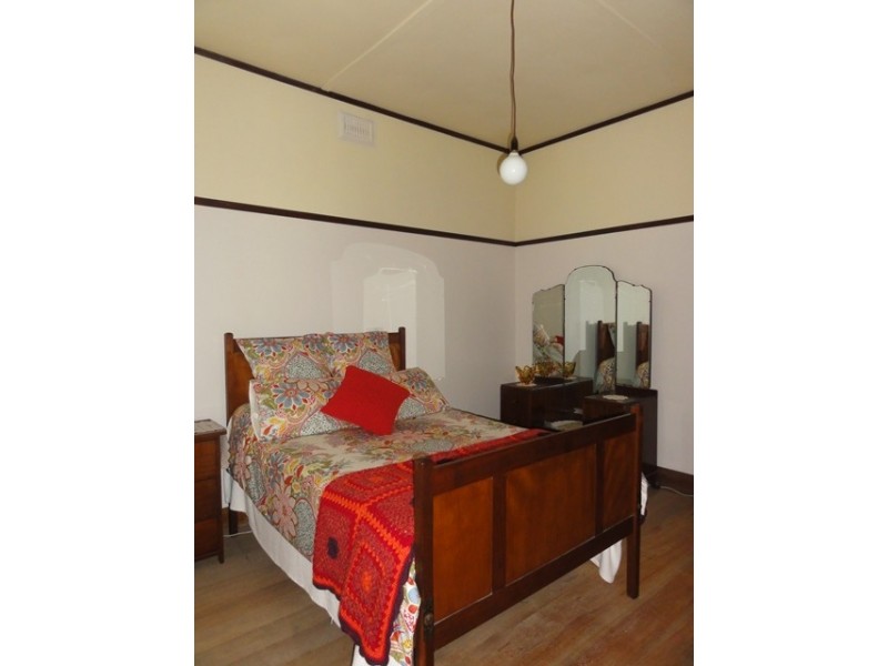 9 Dutton Street, Toora VIC 3962