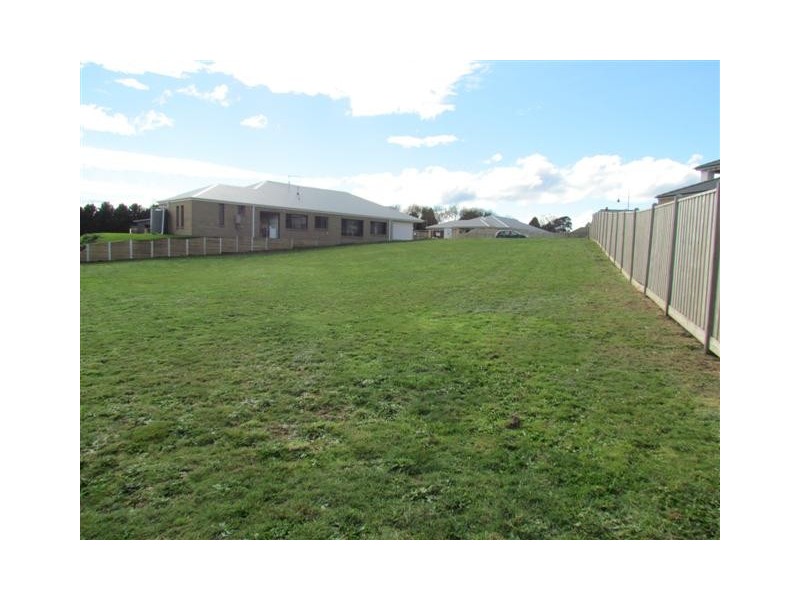 12 Hawkesburn Court, Warragul VIC 3820