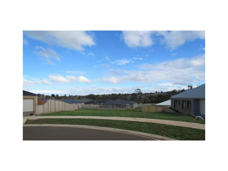 12 Hawkesburn Court, Warragul VIC 3820