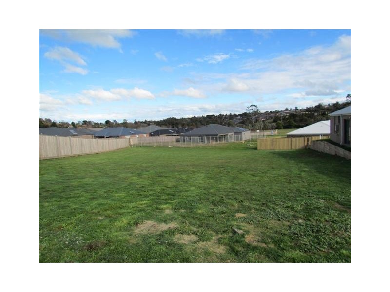 12 Hawkesburn Court, Warragul VIC 3820