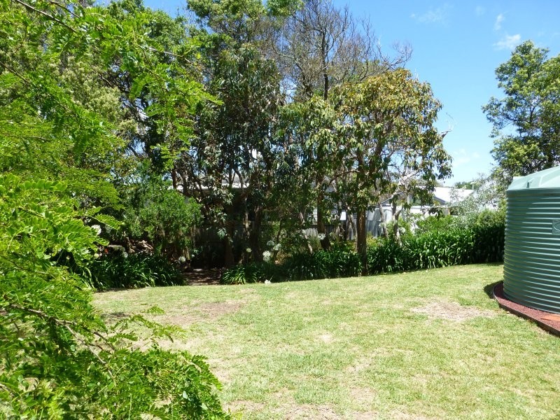 56 Banksia Ave, Sandy Point VIC 3959