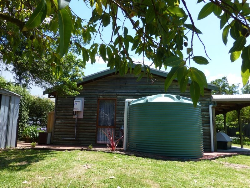 56 Banksia Ave, Sandy Point VIC 3959