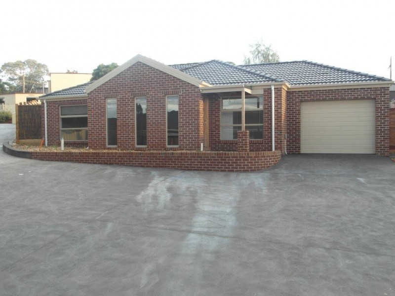1/99 Brown, Leongatha VIC 3953