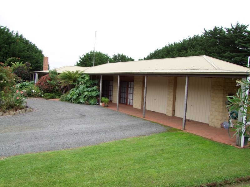 180 Hulls Road, Nerrena VIC 3953