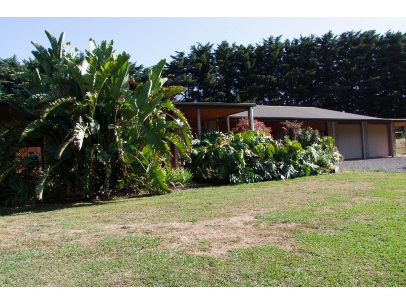180 Hulls Road, Nerrena VIC 3953