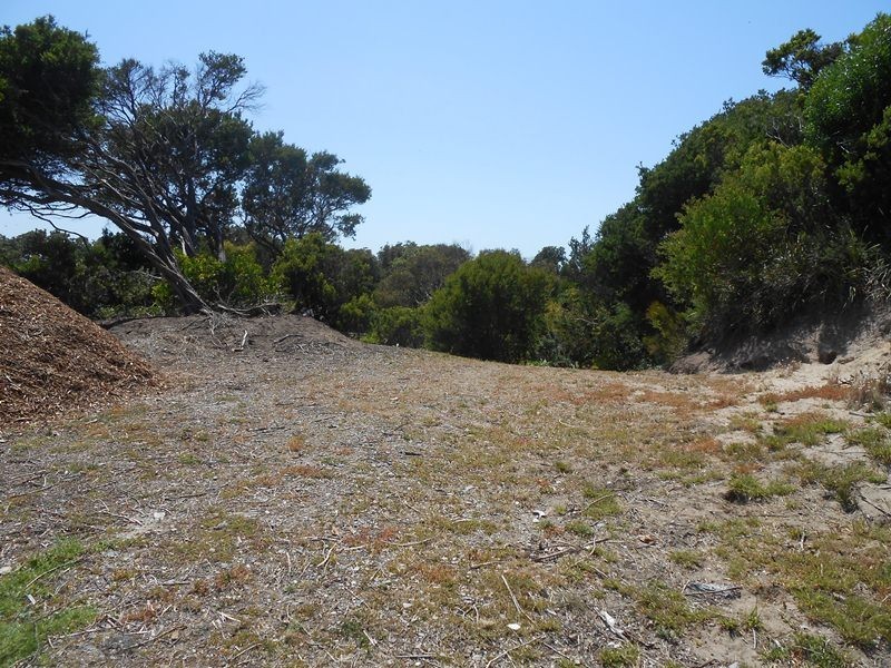 2 Beech Crt, Sandy Point VIC 3959