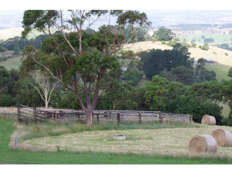 265 Barnes Road, Kardella VIC 3951