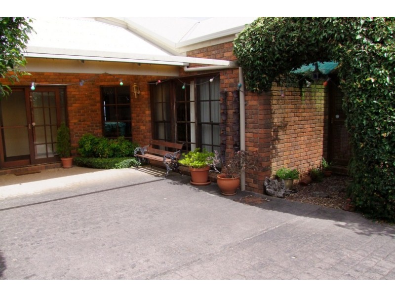 265 Barnes Road, Kardella VIC 3951