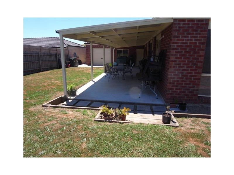 106 Longwarry Road, Drouin VIC 3818