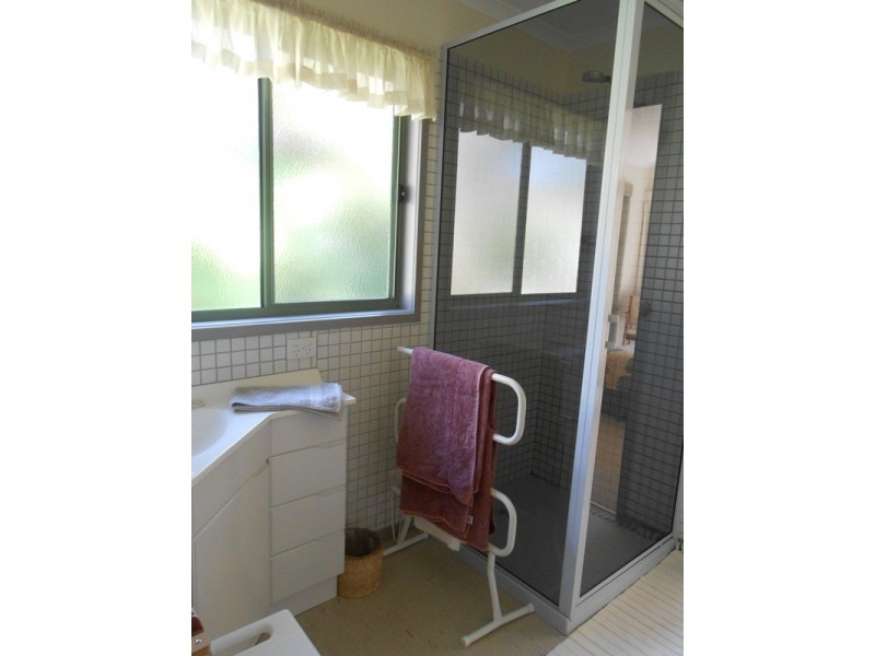 16 Ash Avenue, Sandy Point VIC 3959