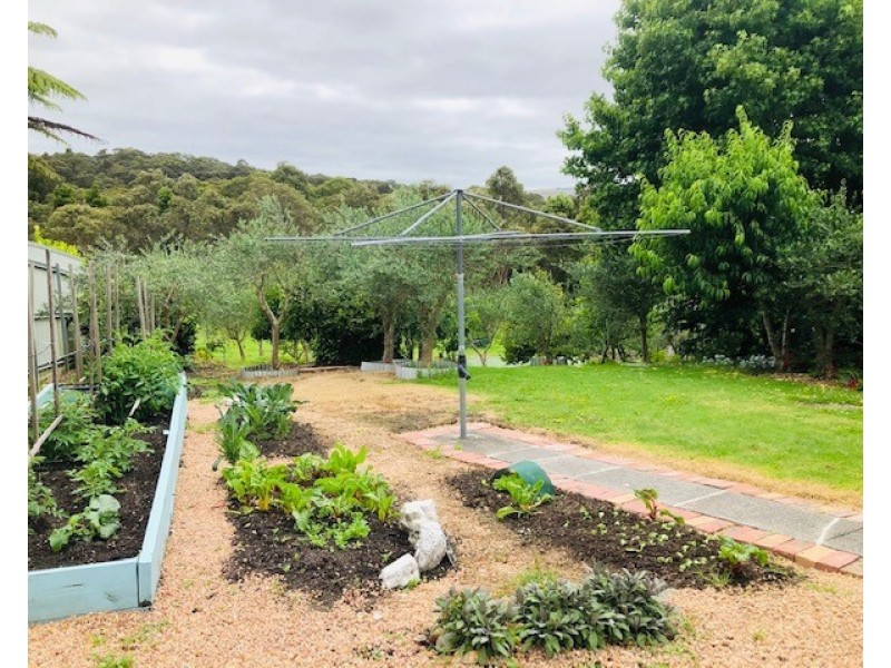 3 Hall Rd, Foster VIC 3960