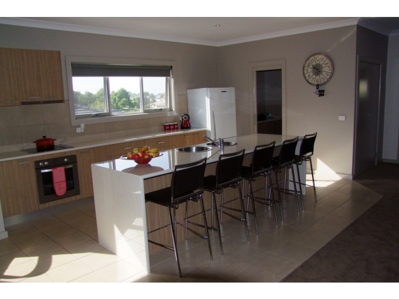 4 Silverback Place, Leongatha VIC 3953