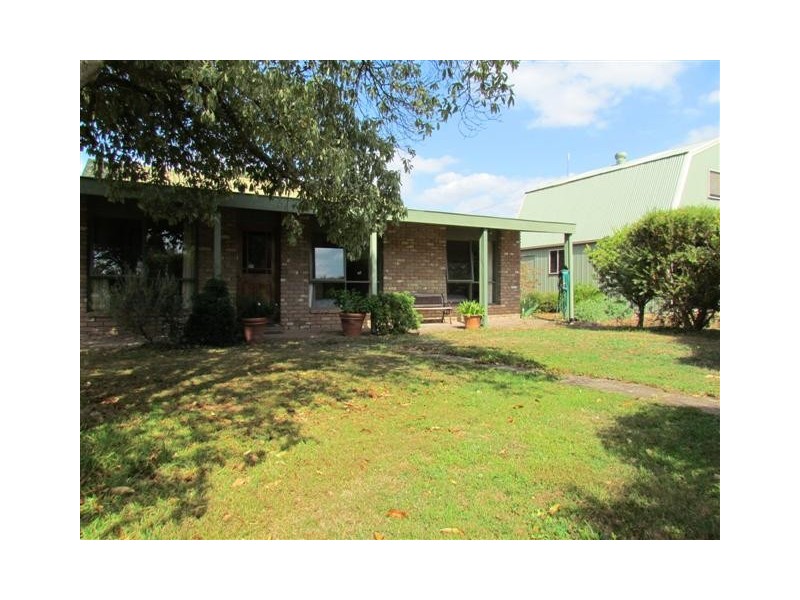 2100 Willow Grove Road, Hill End VIC 3825