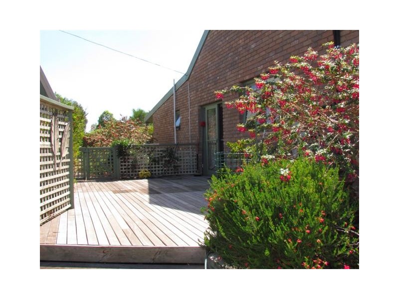 2100 Willow Grove Road, Hill End VIC 3825