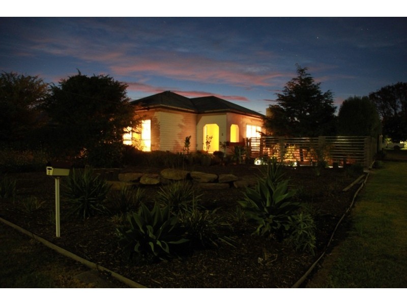 2 Evelyn Street, Yarram VIC 3971