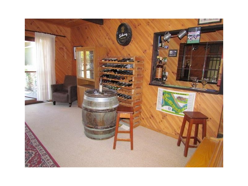 2100 Willow Grove Road, Hill End VIC 3825