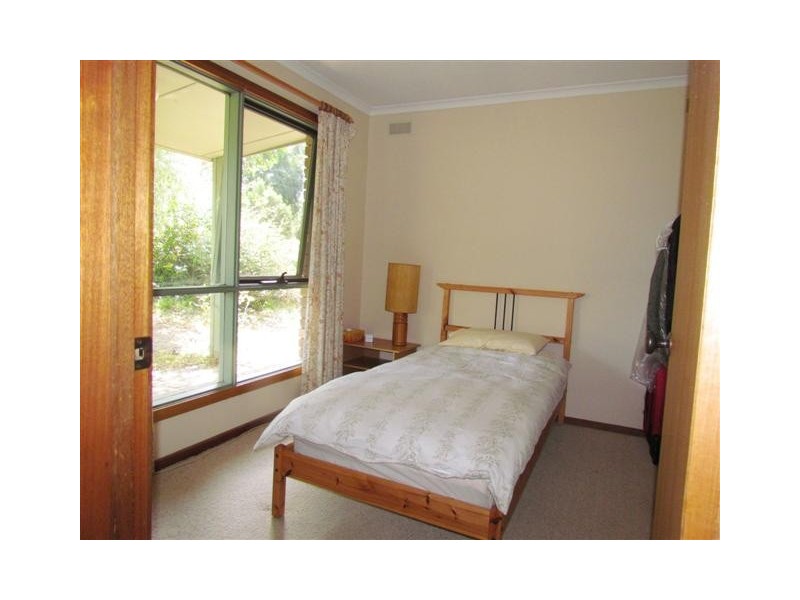 2100 Willow Grove Road, Hill End VIC 3825