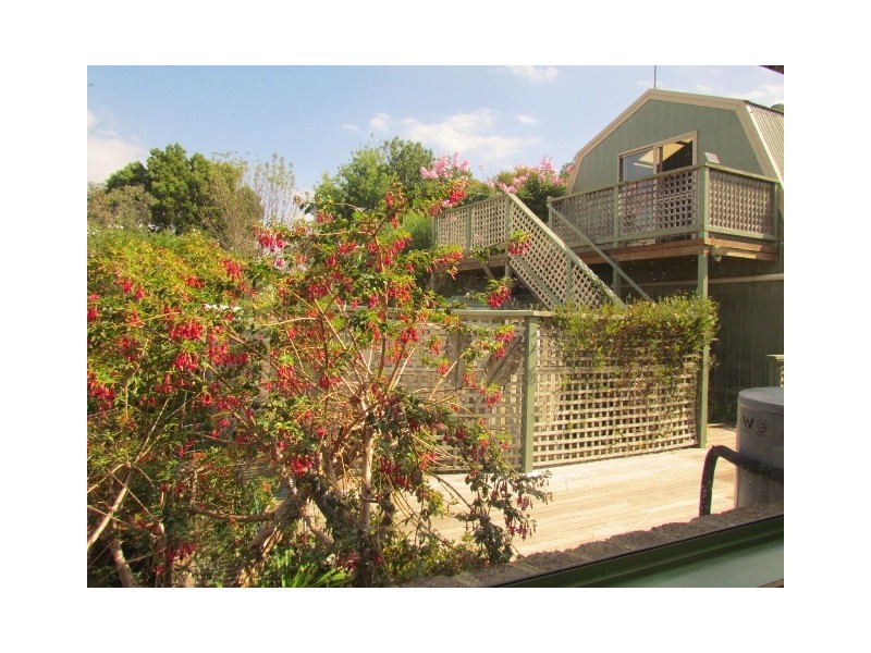 2100 Willow Grove Road, Hill End VIC 3825