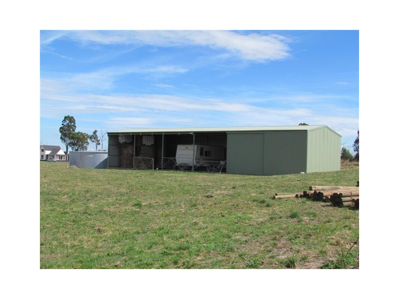 535 Old Telegraph Road, Jindivick VIC 3818