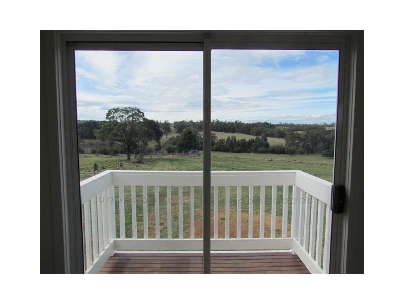 535 Old Telegraph Road, Jindivick VIC 3818