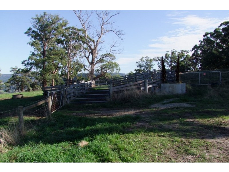 10 O’BRYANS RD, Hallston VIC 3953