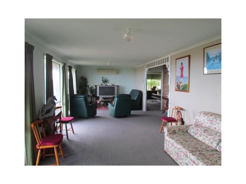 1645 Westernport Road, Heath Hill VIC 3981