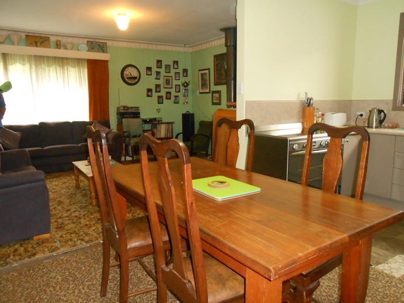 26 Toora Road, Foster VIC 3960