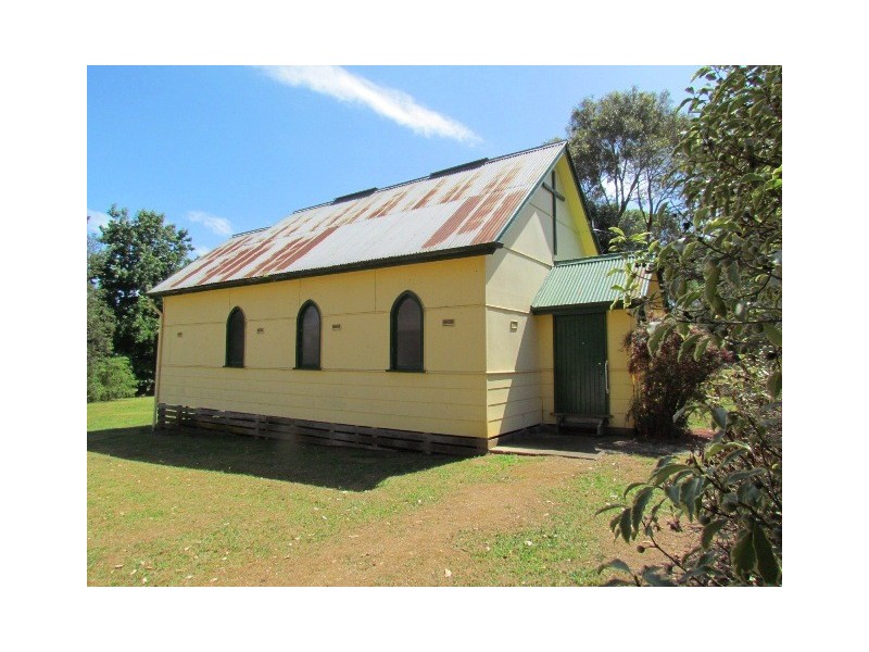 Corner Willow Grove Road and Paynters Road, Hill End VIC 3825