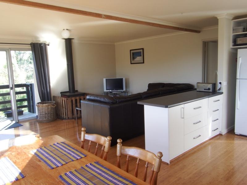 105 Acacia St, Walkerville VIC 3956