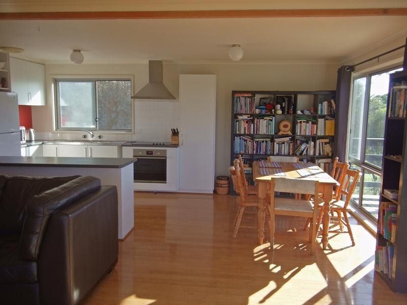 105 Acacia St, Walkerville VIC 3956