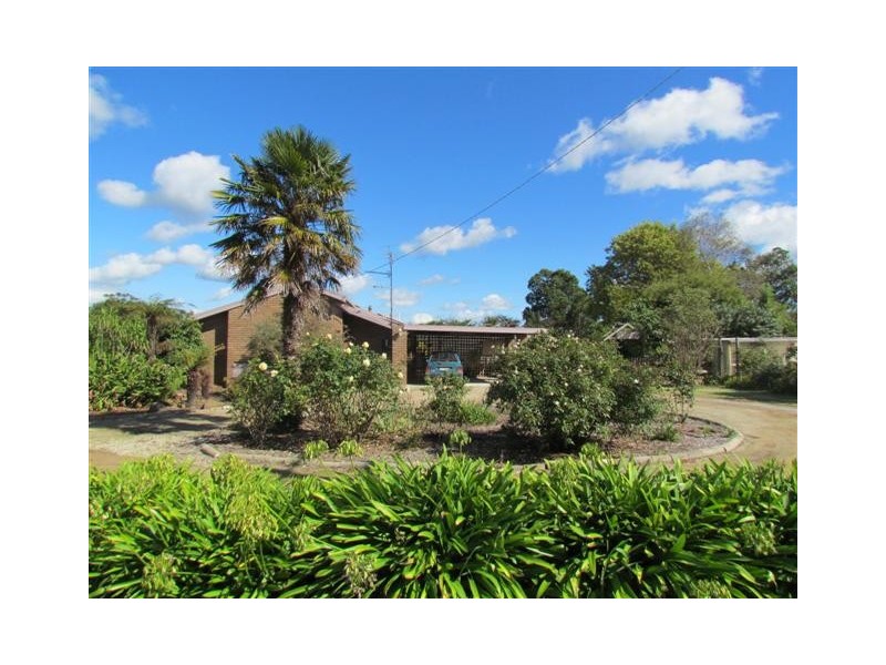2383 Willow Grove Road, Hill End VIC 3825