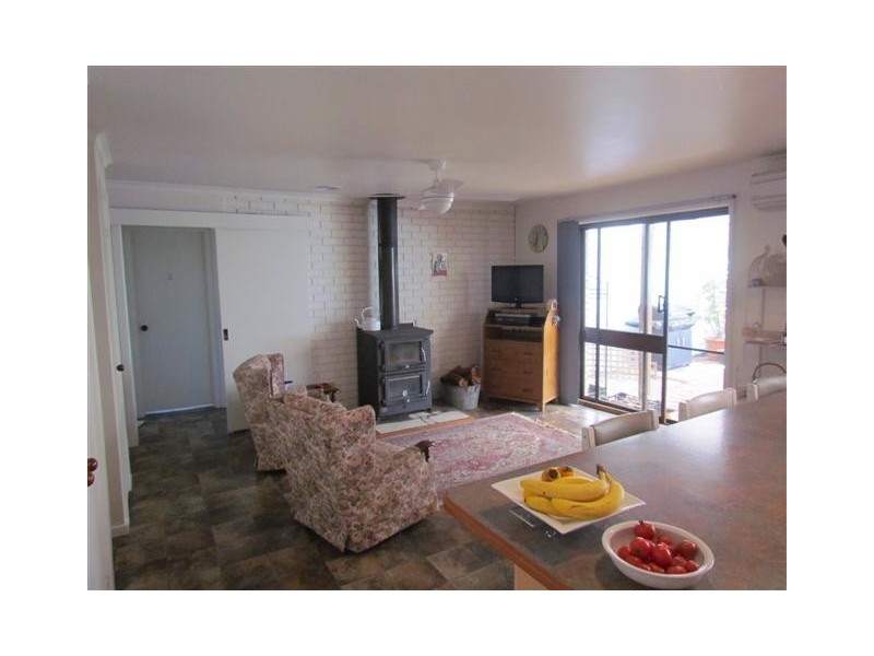 2383 Willow Grove Road, Hill End VIC 3825