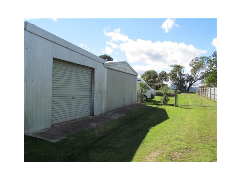 2383 Willow Grove Road, Hill End VIC 3825