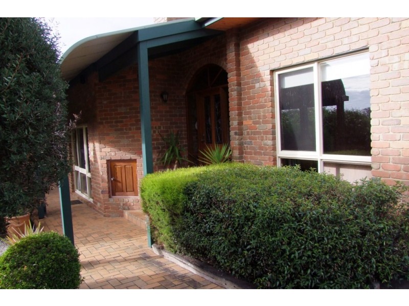 3B Louise – Simon Court, Leongatha VIC 3953