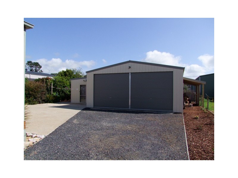 49 Townsend St, Port Welshpool VIC 3965