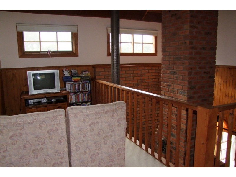 6-8 Bacon Ave., Koonwarra VIC 3954