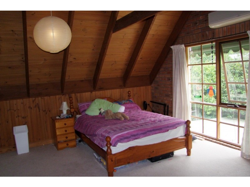 6-8 Bacon Ave., Koonwarra VIC 3954