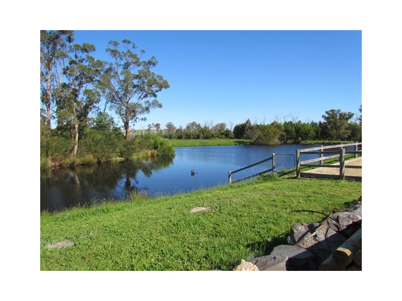 300 Jacksons Track, Labertouche VIC 3816