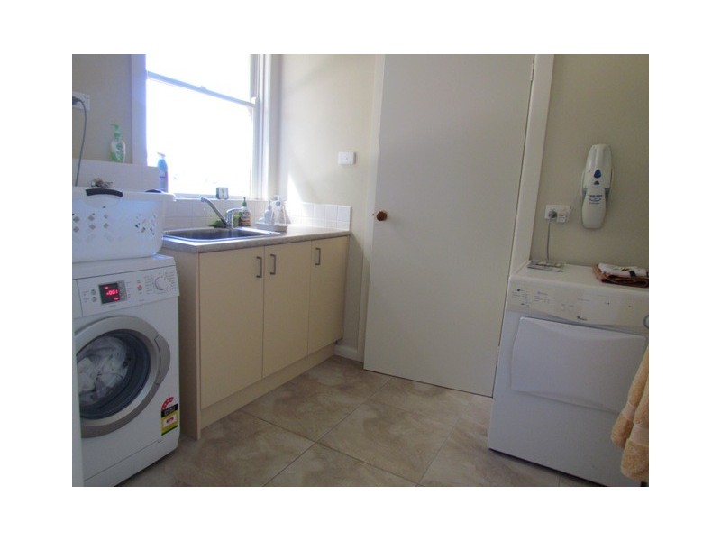 300 Jacksons Track, Labertouche VIC 3816