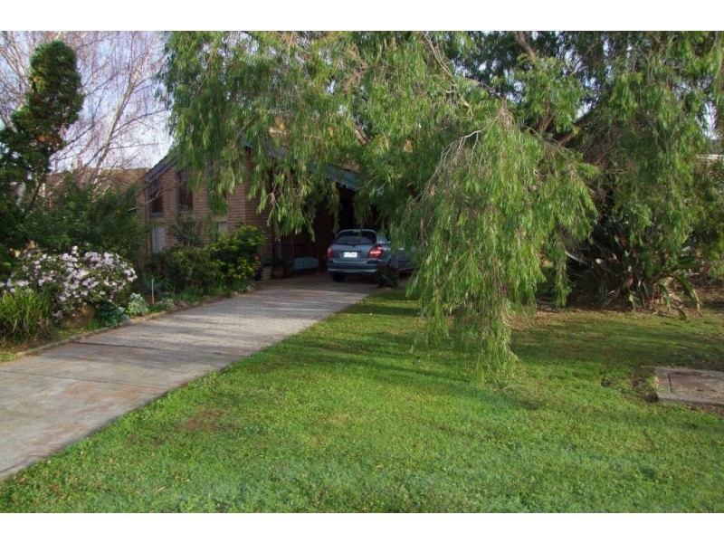 24 Allison St, Leongatha VIC 3953