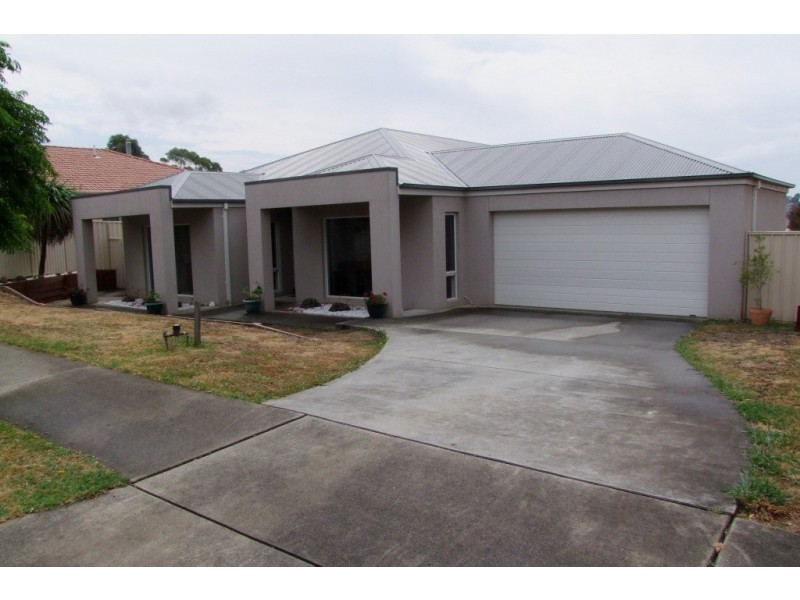 6 Park Drive, Leongatha VIC 3953