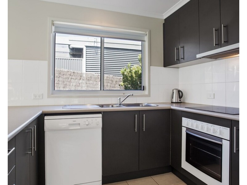 17 Beach Pde, Sandy Point VIC 3959