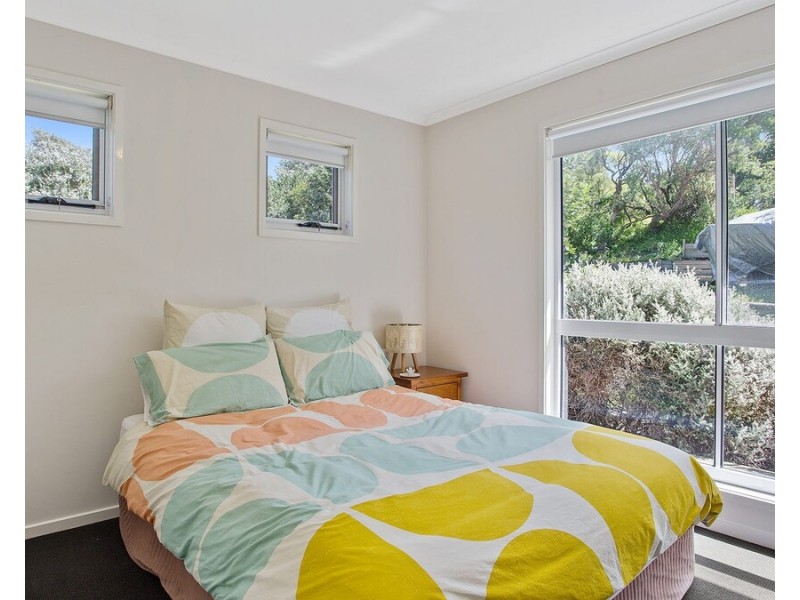 17 Beach Pde, Sandy Point VIC 3959