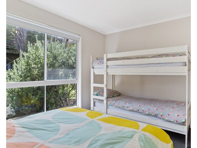 17 Beach Pde, Sandy Point VIC 3959