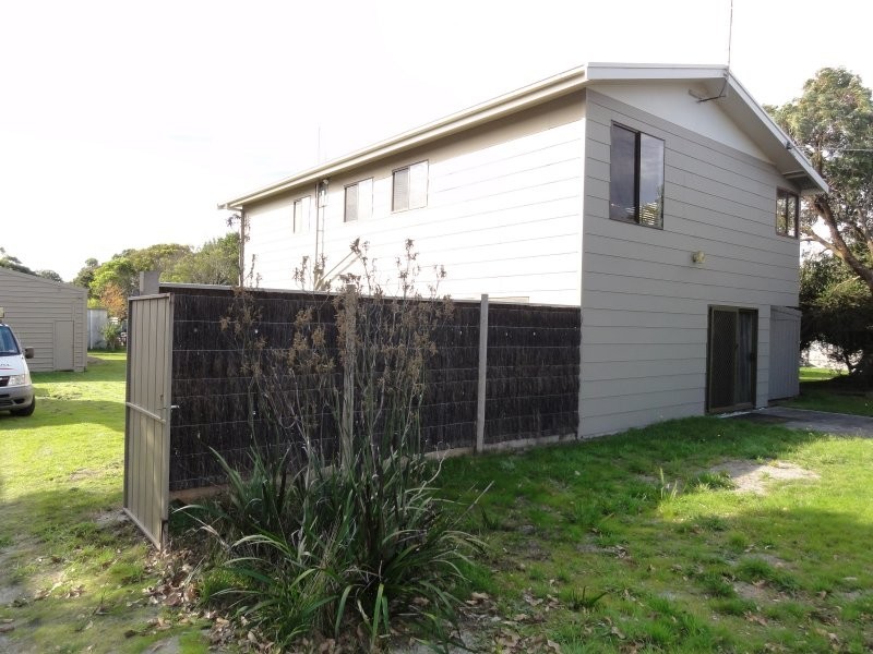 4 Roscrea Crescent, Walkerville VIC 3956