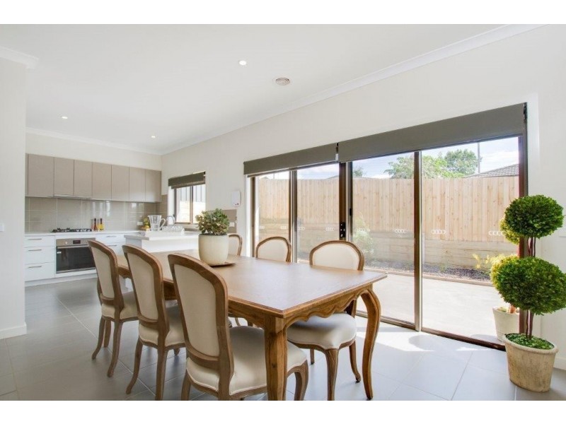 1 DALE DRIVE, Leongatha VIC 3953