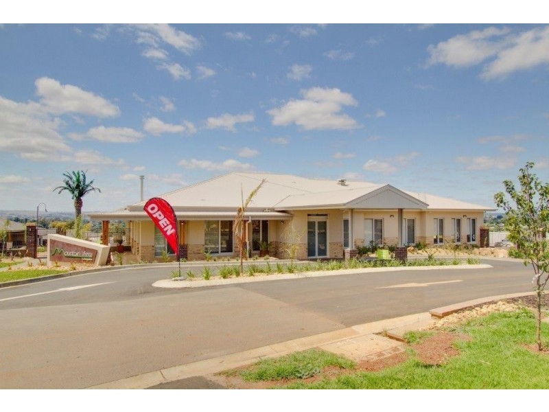1 DALE DRIVE, Leongatha VIC 3953