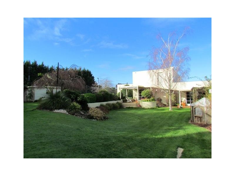 70 Narracan-Connection Rd, Thorpdale VIC 3835